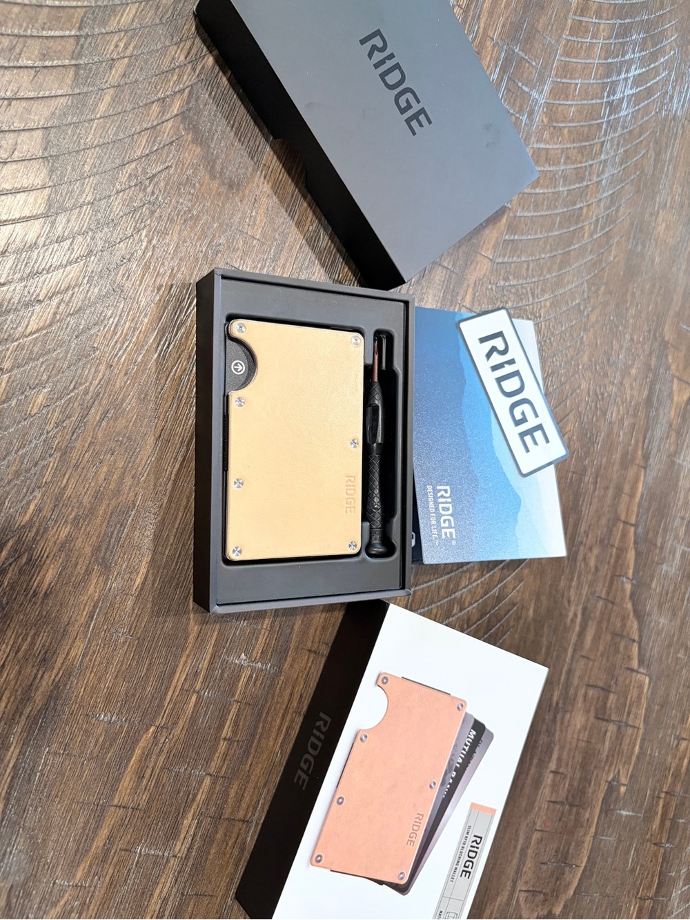 Ridge Tan Leather Money Clip Cardholder with Metal Frame